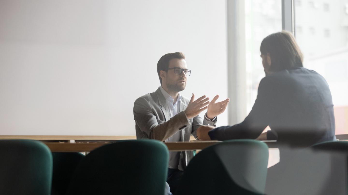 Comment préparer une entreprise à la transmission : checklist complète du dirigeant